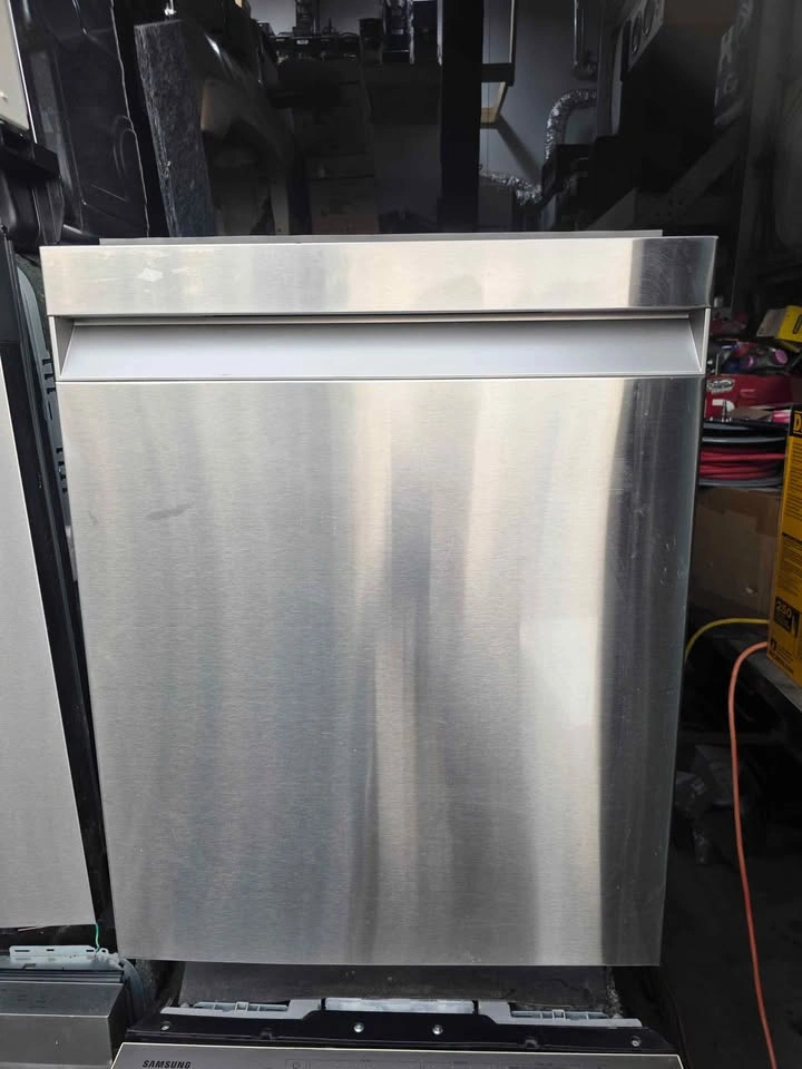 Samsung 24" Stainless Steel Dishwasher For Sale - photo 2