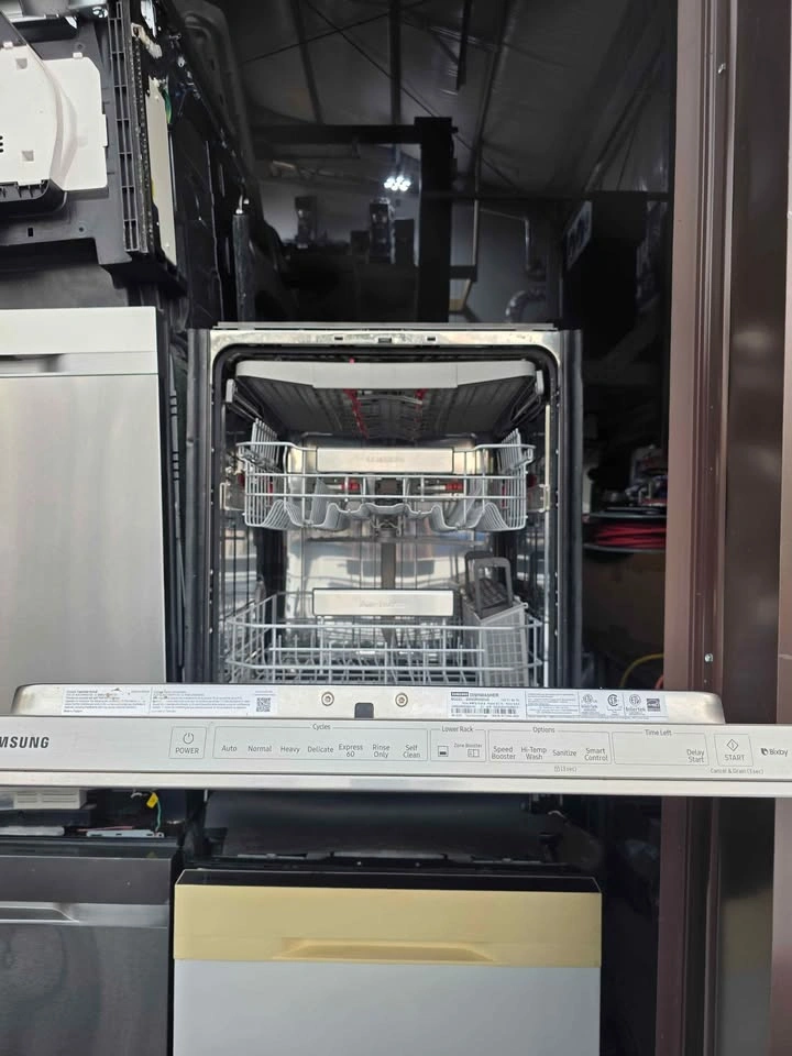 Samsung 24" Stainless Steel Dishwasher For Sale - photo 5