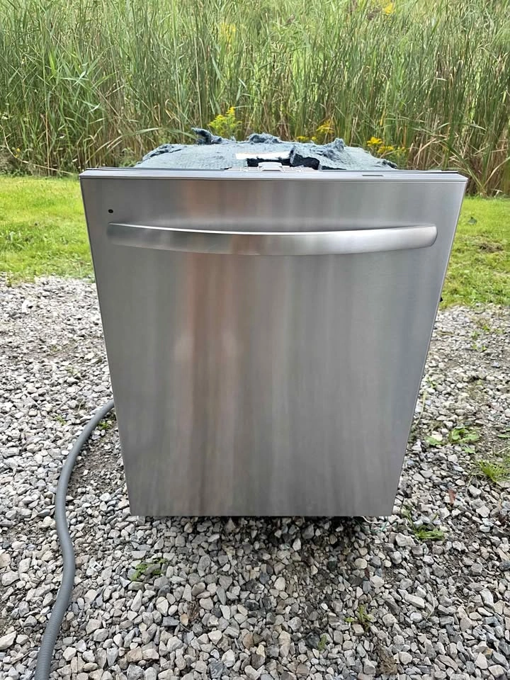 Frigidaire 24" Stainless Steel Dishwasher For Sale
