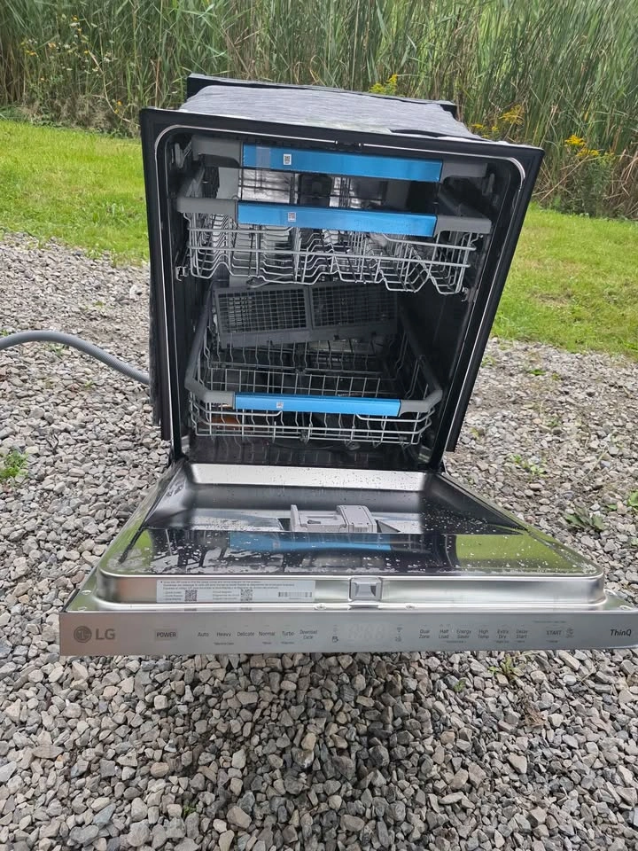 LG QuadWash Stainless Steel Dishwasher For Sale - photo 5