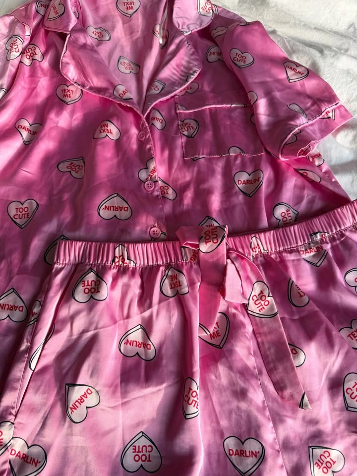 Rose + Vine Heart Print Pyjama Set - photo 2
