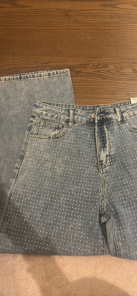 Rhinestone Embellished Light Wash Wide Leg Jeans Size 30 - photo 3
