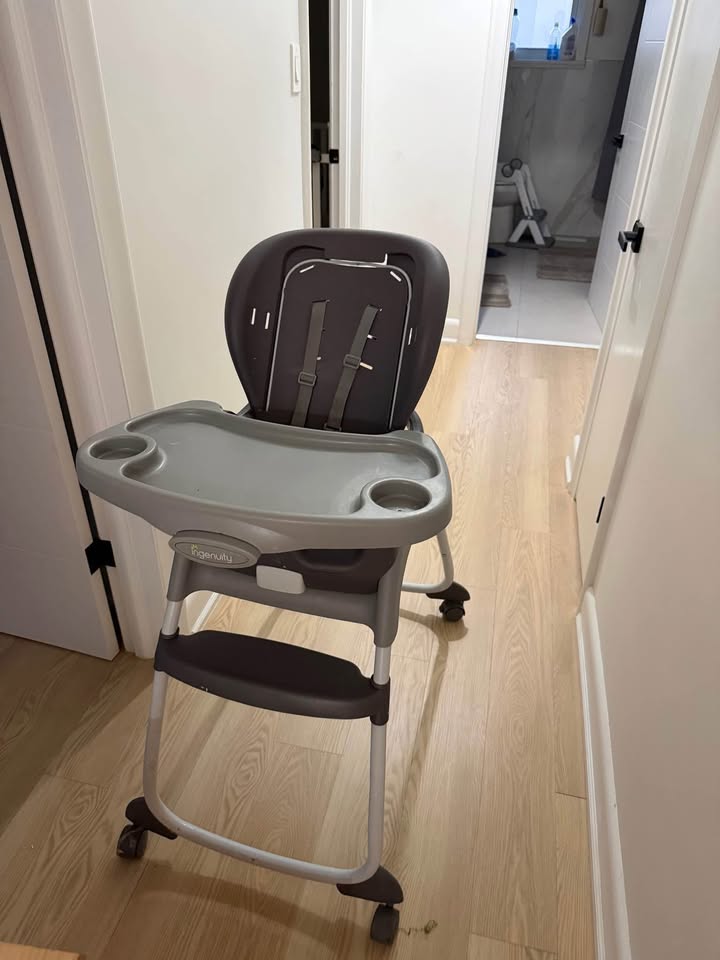 High Chair - photo 4
