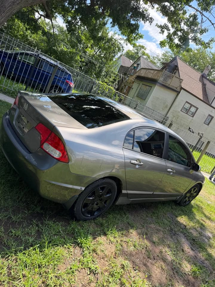 2007 Honda Civic · LX Sedan 4D - photo 4