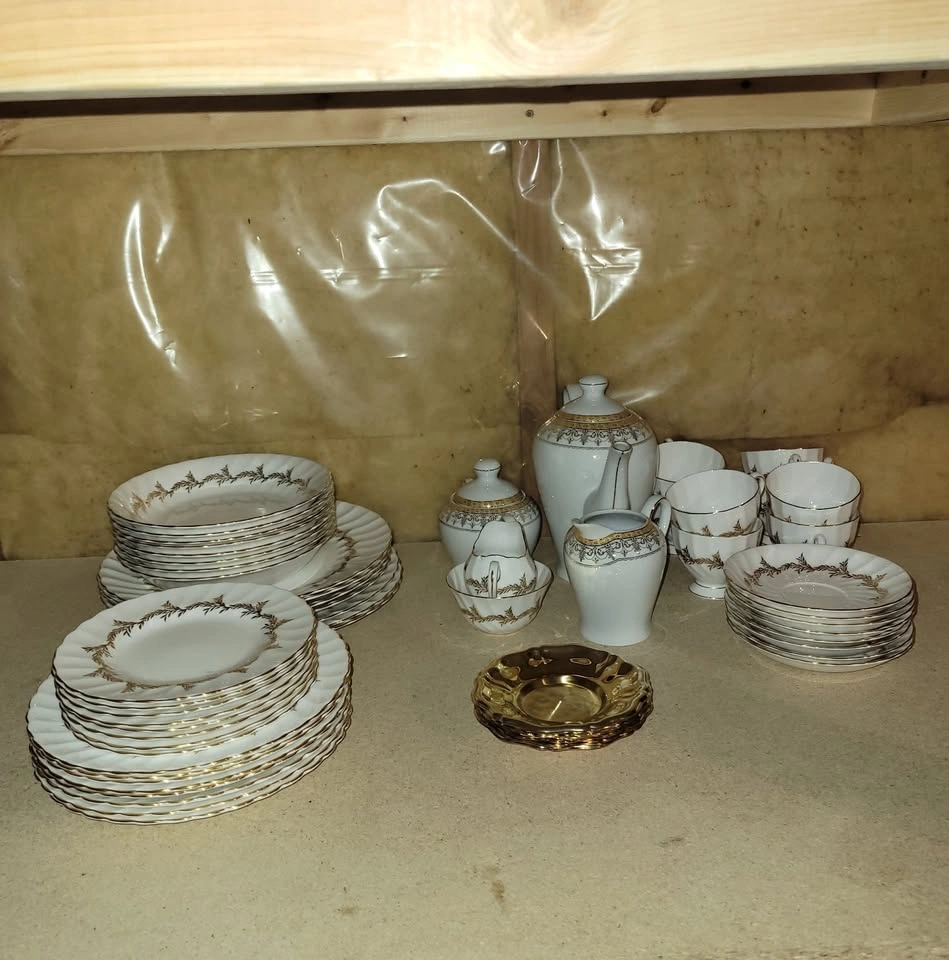 Downsizing Garage Sale: China, Crystal, Kitchen & More - photo 3