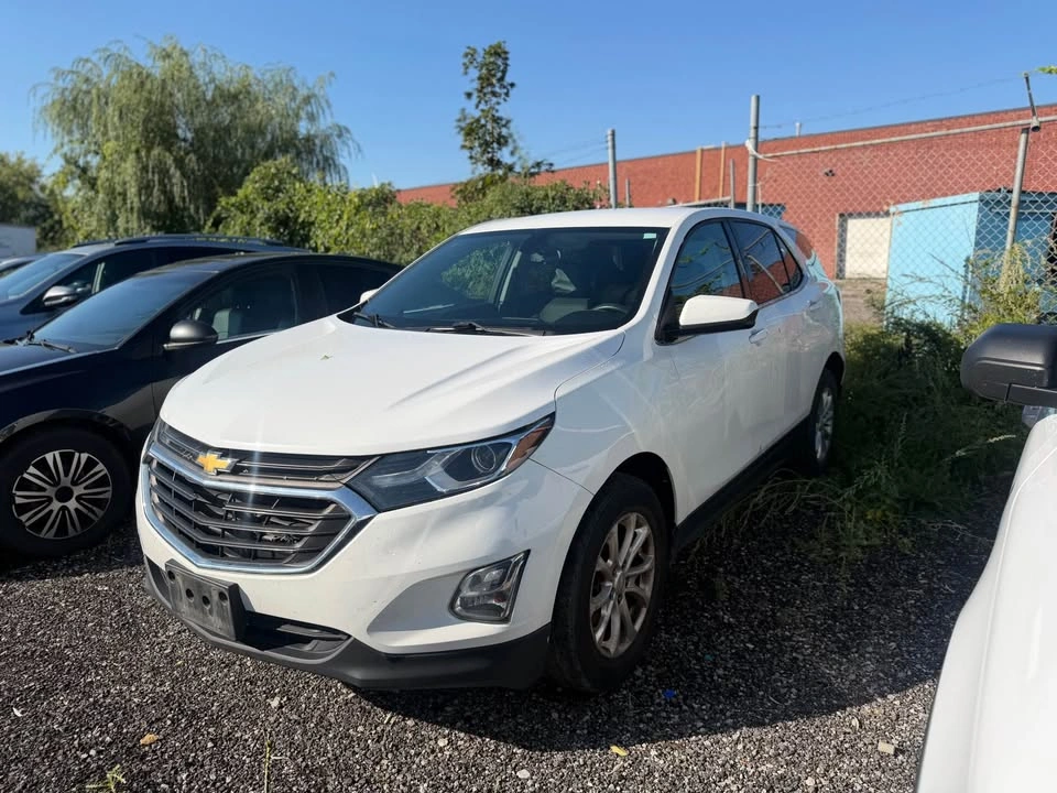 2018 Chevrolet Equinox - photo 2