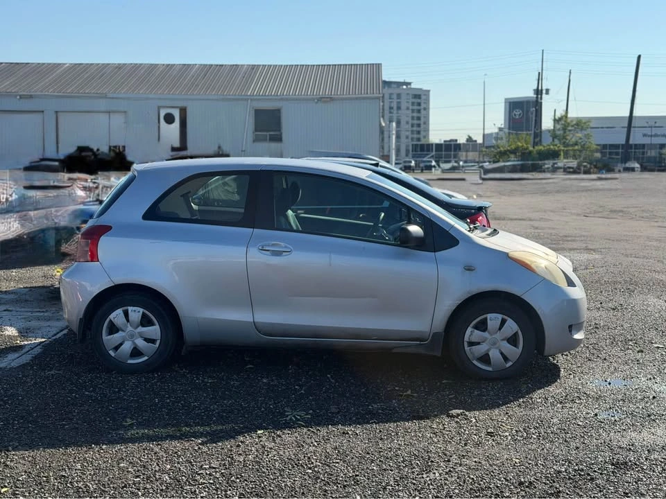 2007 Toyota Yaris Hatchback - photo 3