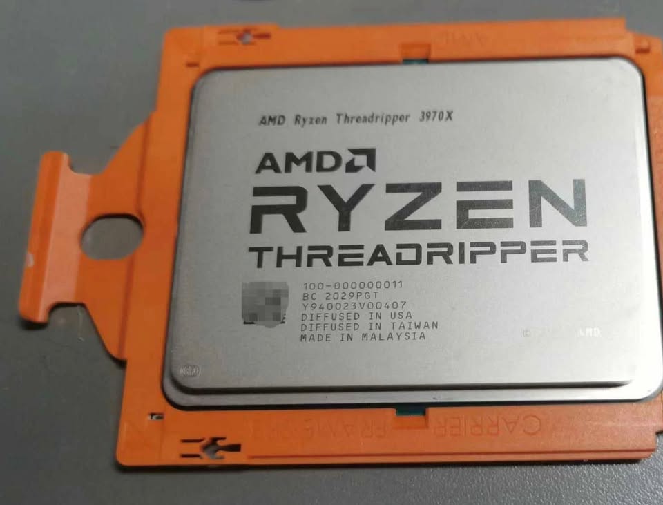 AMD Ryzen Threadripper 3970X - photo 2