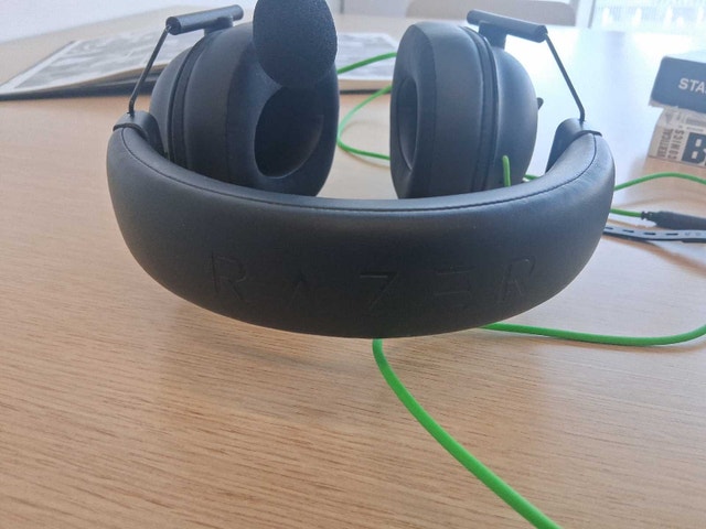 Razer BlackShark V2 Wired Headset - photo 2