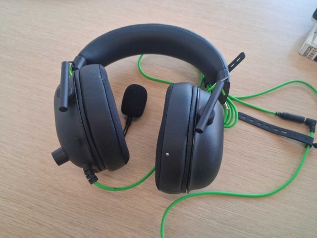 Razer BlackShark V2 Wired Headset - photo 4