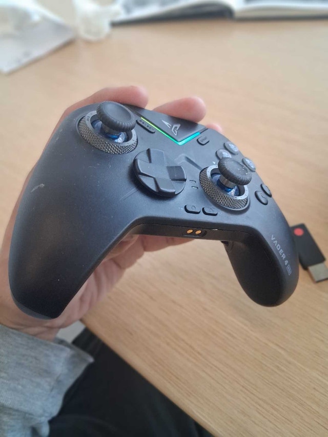 FLYDIDI Vader 4 Pro Controller - photo 5