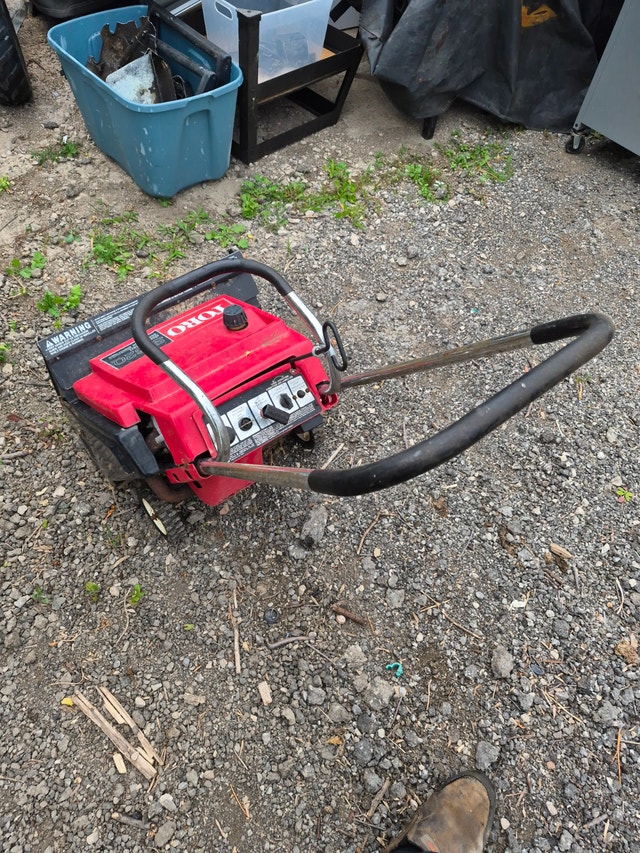 2 Stroke GAS TORO S-620 SNOW BLOWER