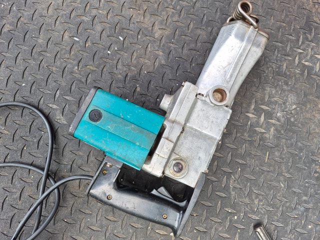 Makita 8035NB Rotary Hammer Drill - photo 5