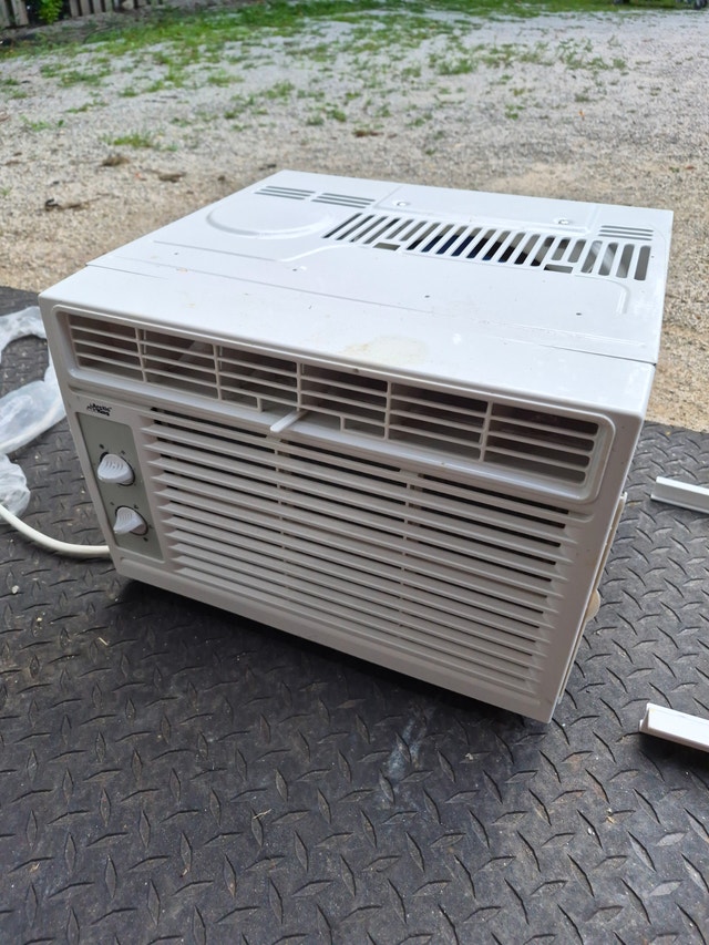 air conditioner window AC electric 5000BTU - photo 4