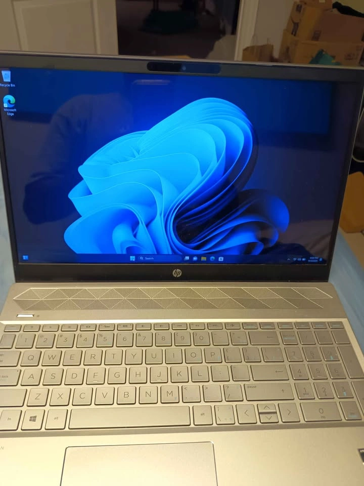 HP Pavilion Laptop 15 AMD Ryzen 3 16GB RAM 256GB SSD - photo 3