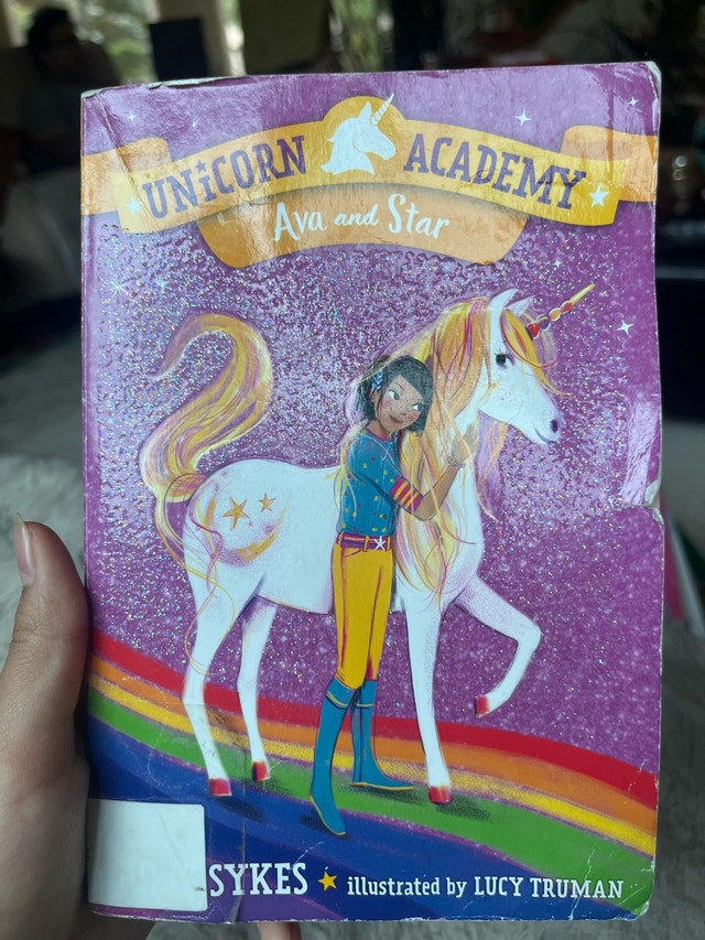 Unicorn Academy: Ava and Star by Julie Sykes