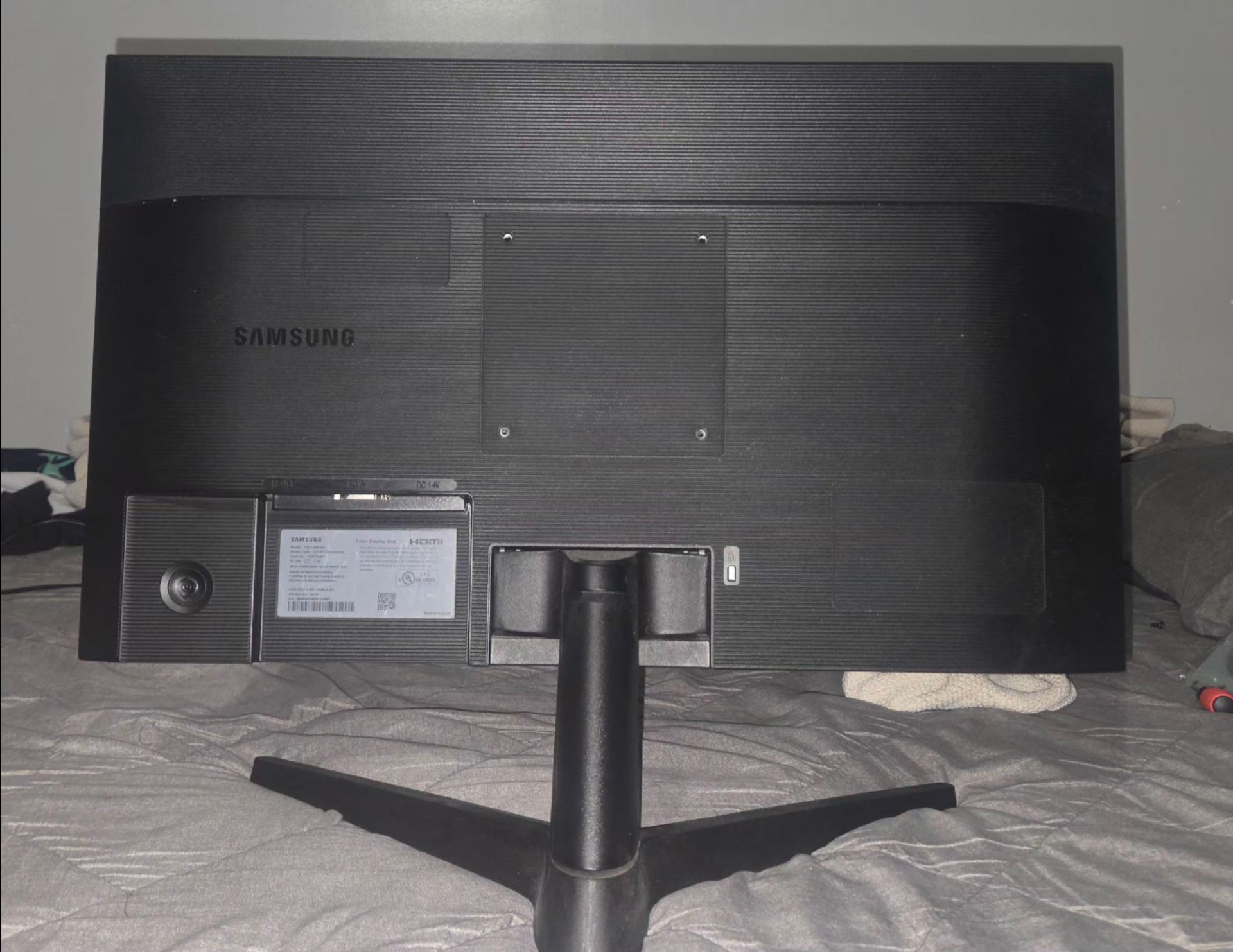 24 Inch Samsung Gaming Monitor - photo 3
