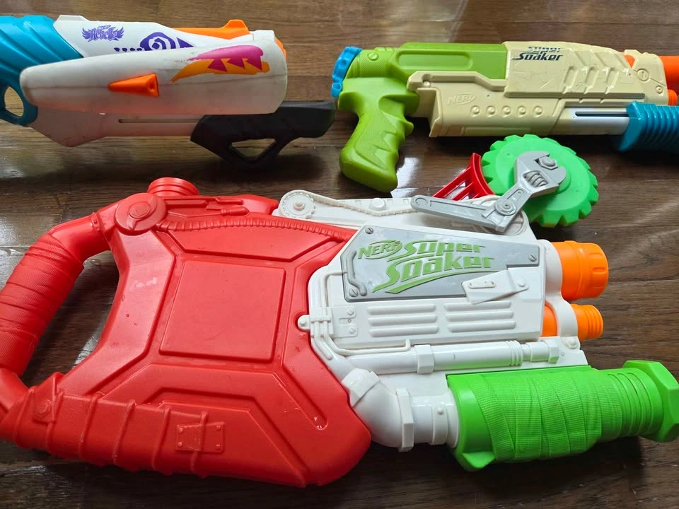 Nerf Super Soaker and Rebelle Water Blaster Lot set of 3 - photo 2