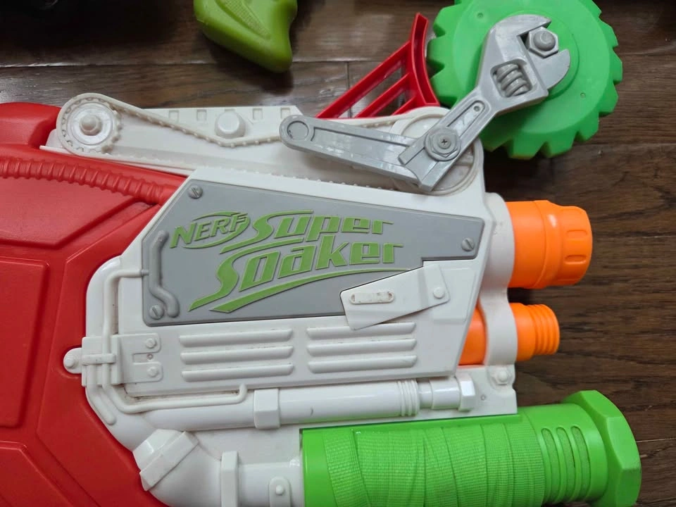 Nerf Super Soaker and Rebelle Water Blaster Lot set of 3 - photo 4
