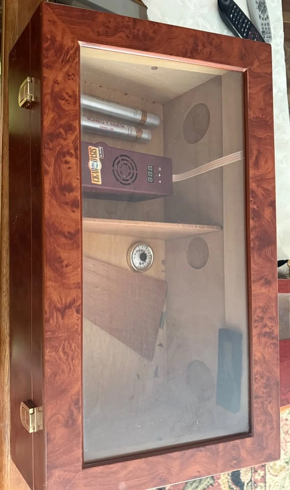 2 Cigar Humidors for sale - photo 3