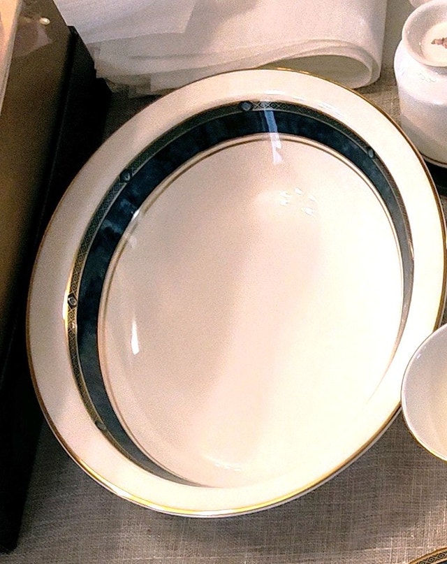Royal Doulton Biltmore Oval Vegetable Bowl - photo 2