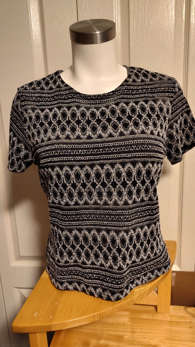 Medium Stretchy Ladies Top