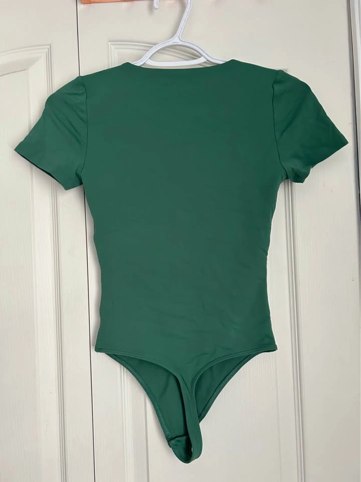 Aritzia Green V-Neck Bodysuit - photo 2