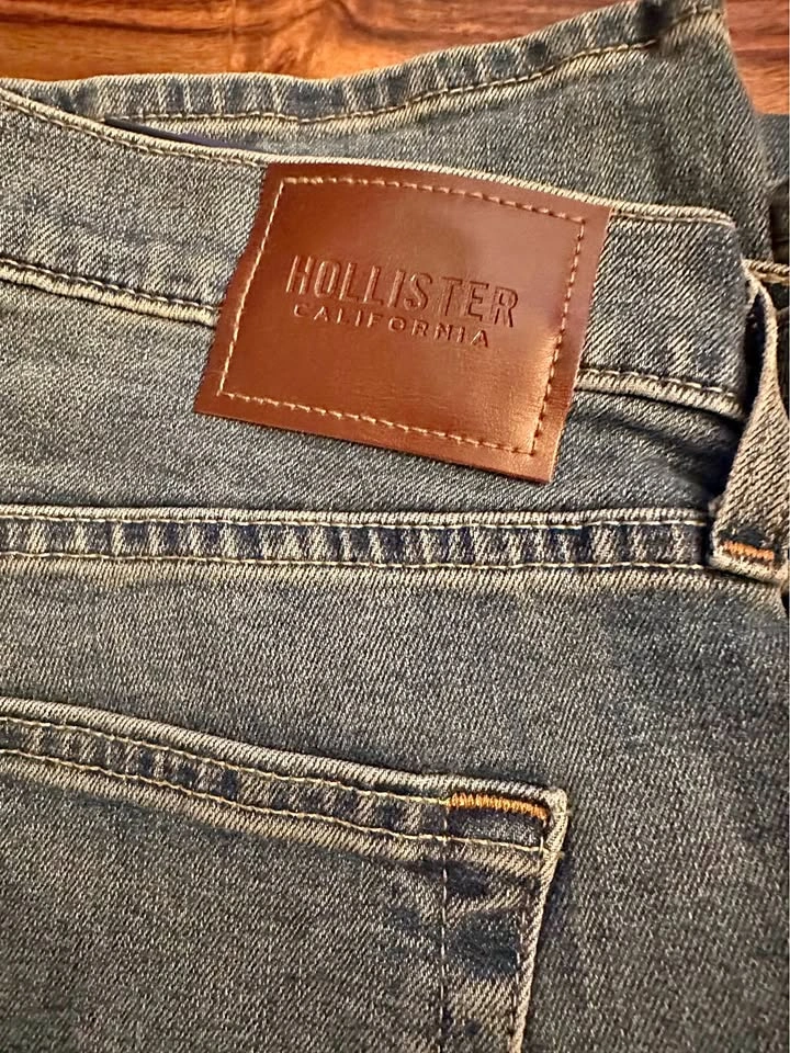 NEW Men’s Hollister Jeans -Straight Hollister Epic Flex- W34 L32