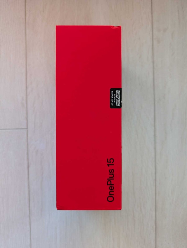 New OnePlus 15 256GB Black Global Version BNIB Sealed - photo 2