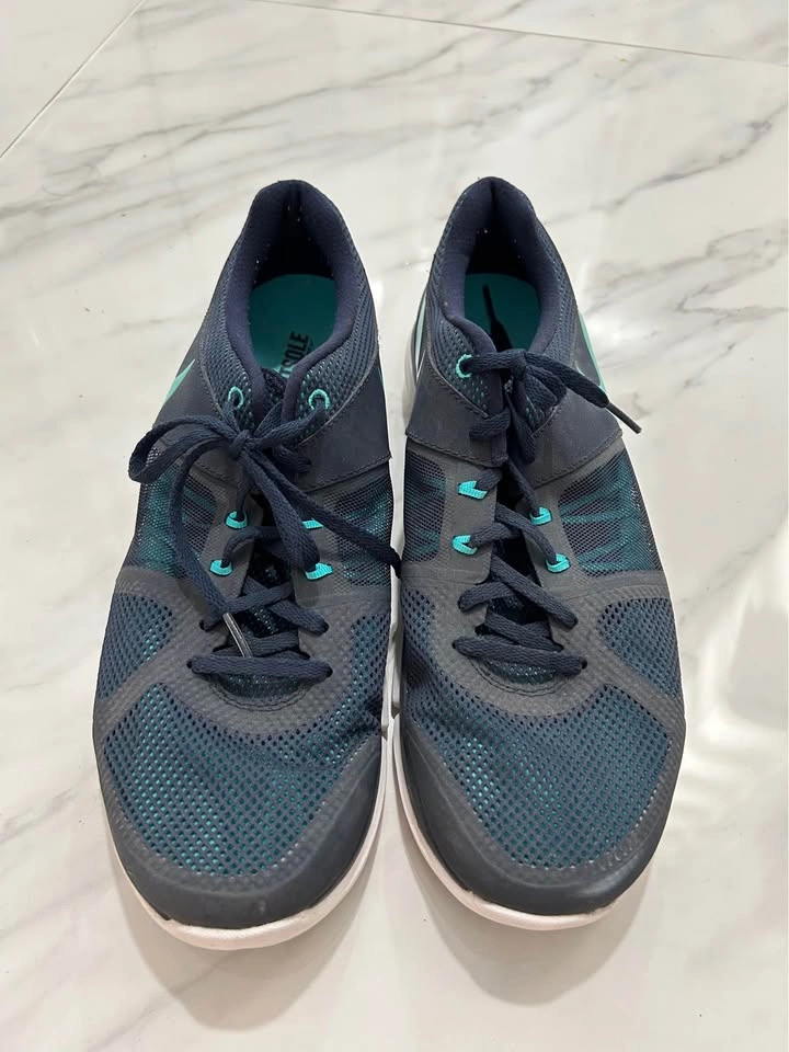Nike Runners Size 13 - photo 2