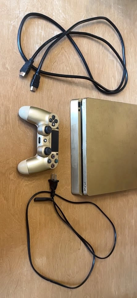 PS4 Limited Gold Edition with Controller - photo 2