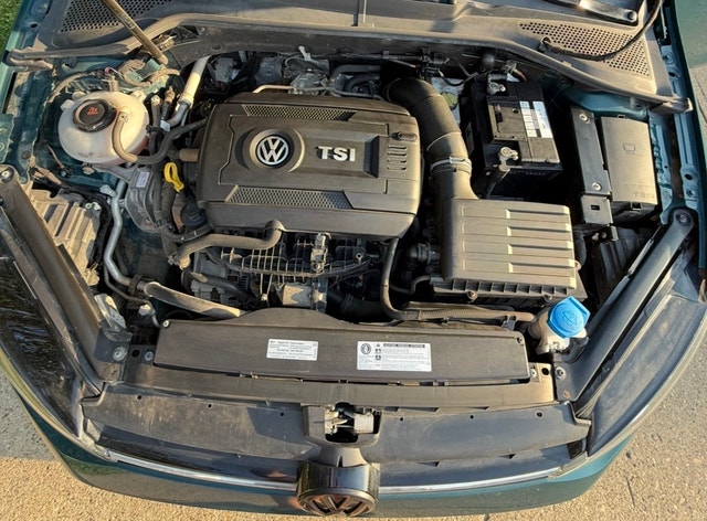 2018 Volkswagen Golf S 1.8 turbo manual transmission - photo 2