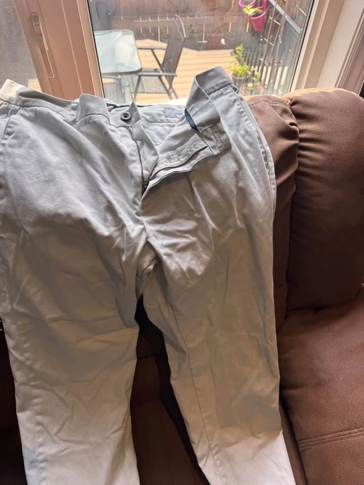 Amazon Essentials Dress Pant 38 x 29 - photo 4