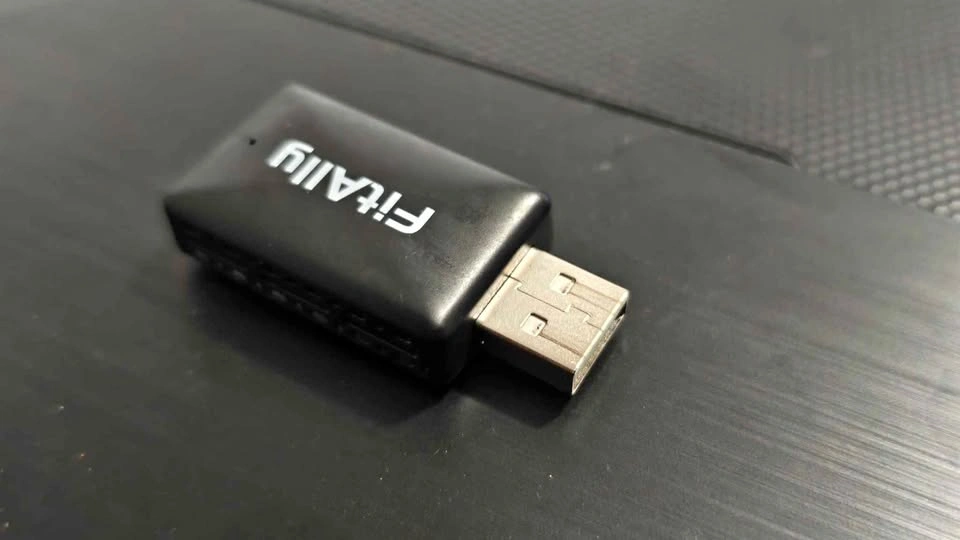 Wireless Car play/ Android Auto adapter