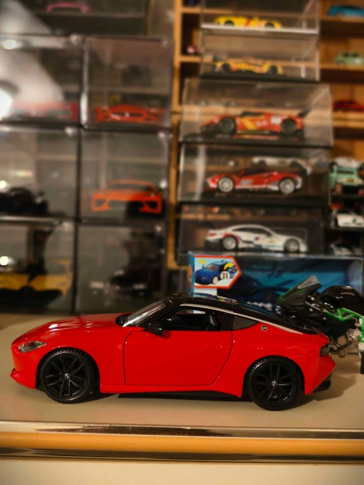 Maisto Nissan 400z - photo 3
