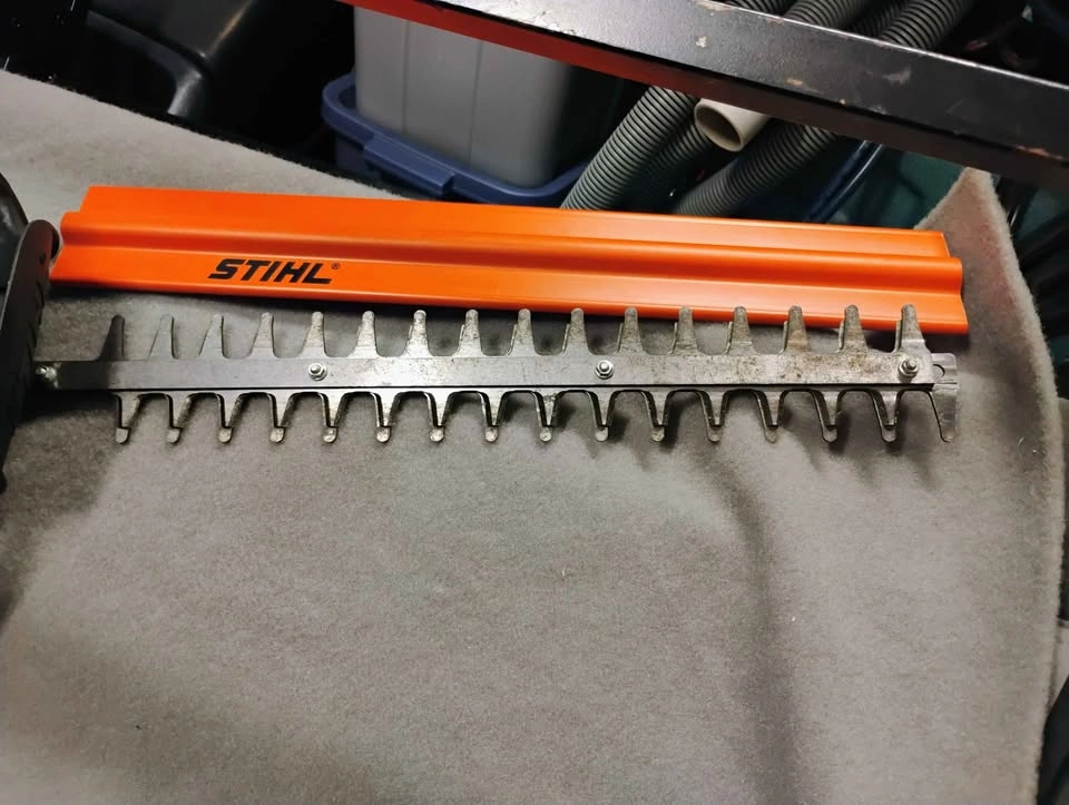 Stihl hs45 trimmer - photo 4