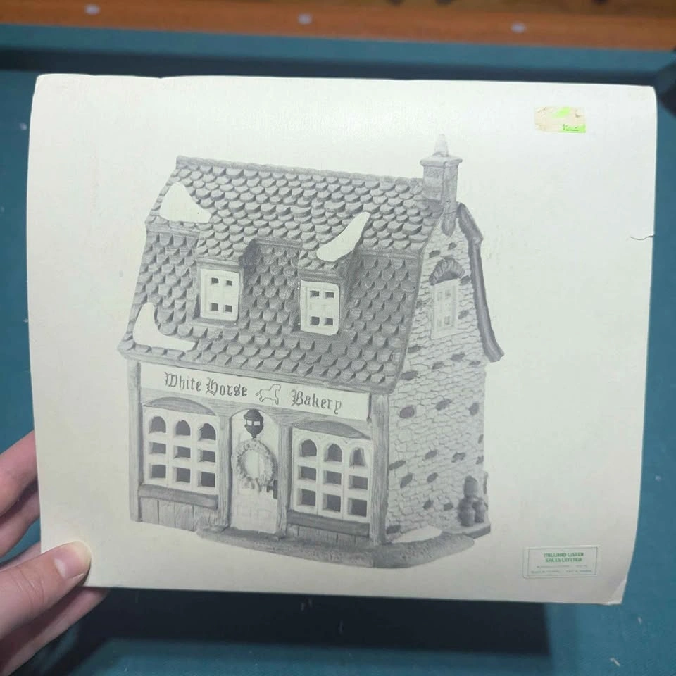 Department 56 - Dickens' Village Series - White Horse Bakery - photo 4