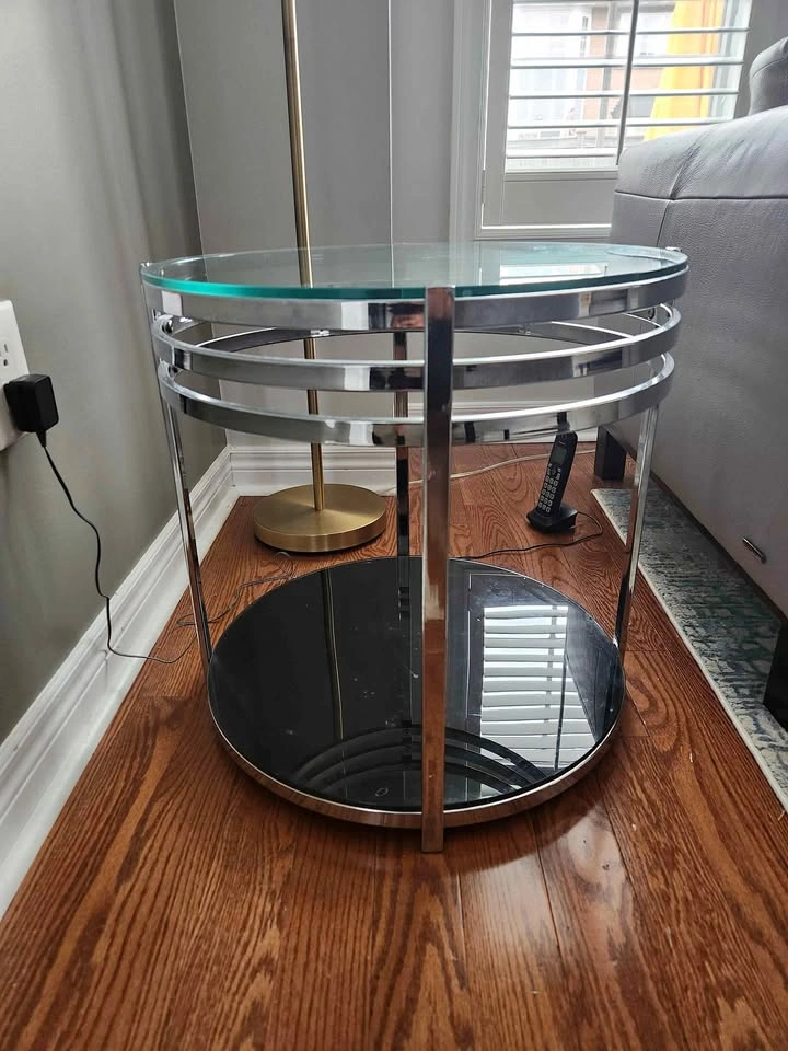 Round glass side table