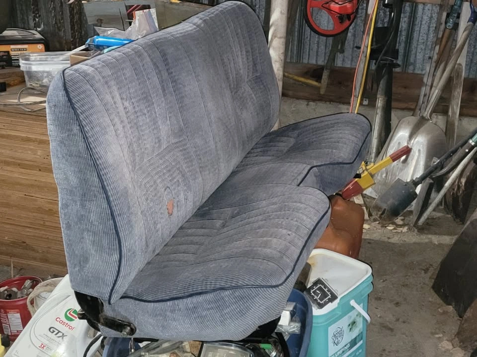 Nissan 720 Bench Seat - photo 5