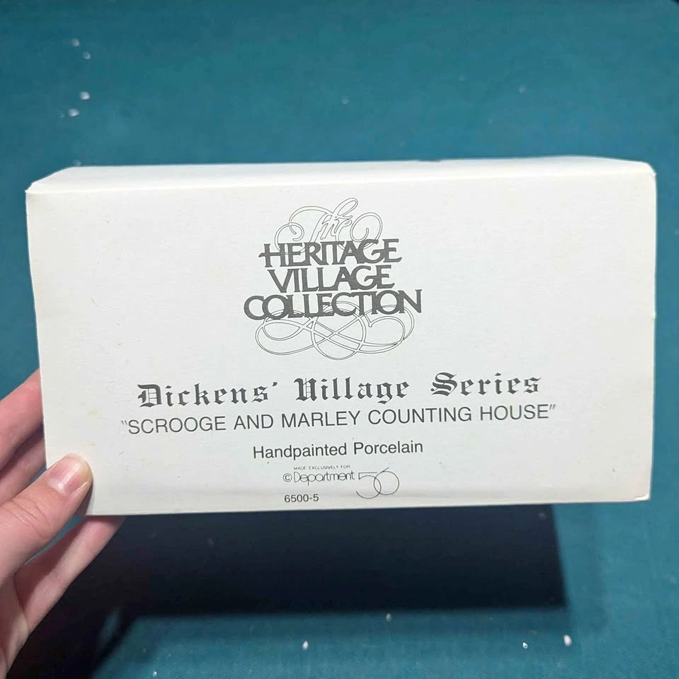 Department 56 - Dickens' Village Series - Scrooge and Marley Cou