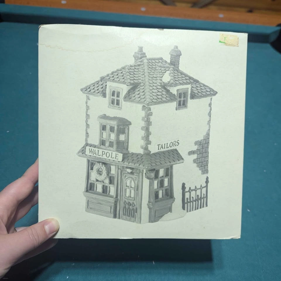 Department 56 - Dickens' Village Series - Walpole Tailors - photo 4