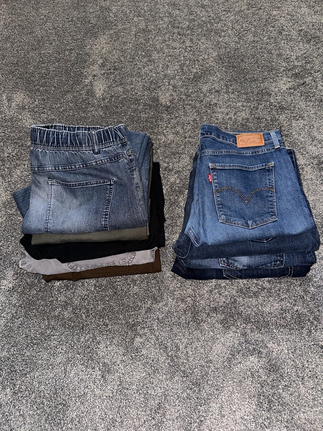 Men’s joggers, jeans, and pants - various sizes - photo 3