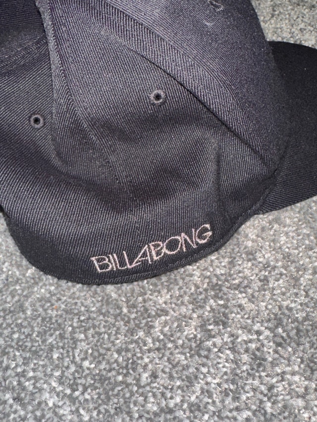 black billabong hat size Medium - photo 2