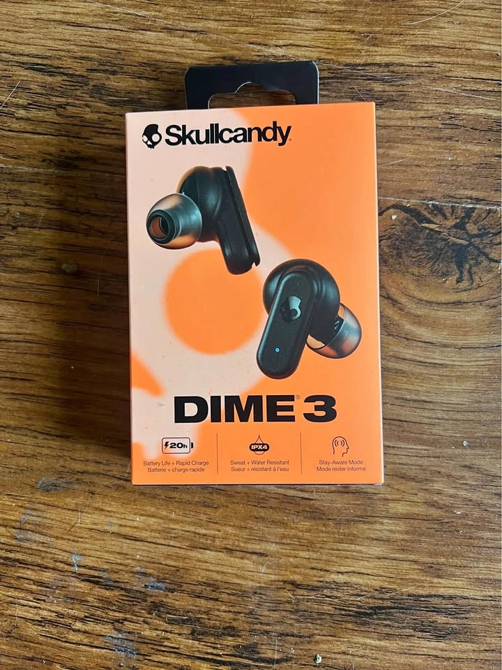 Skullcandy earbuds