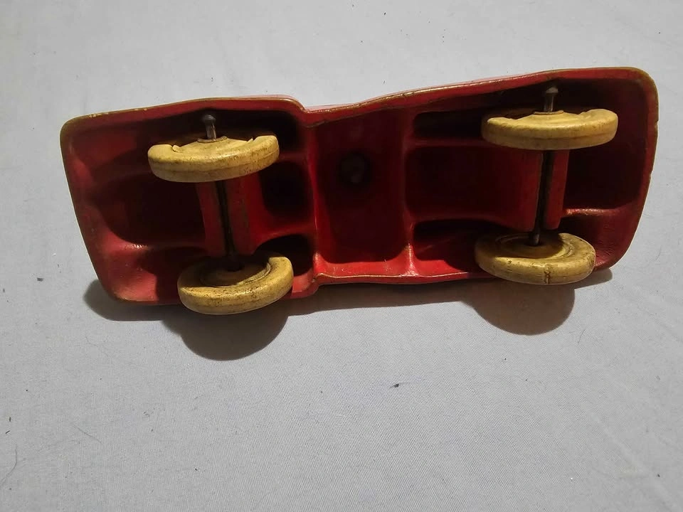 1940s Donald Duck and Pluto rubber car - photo 3