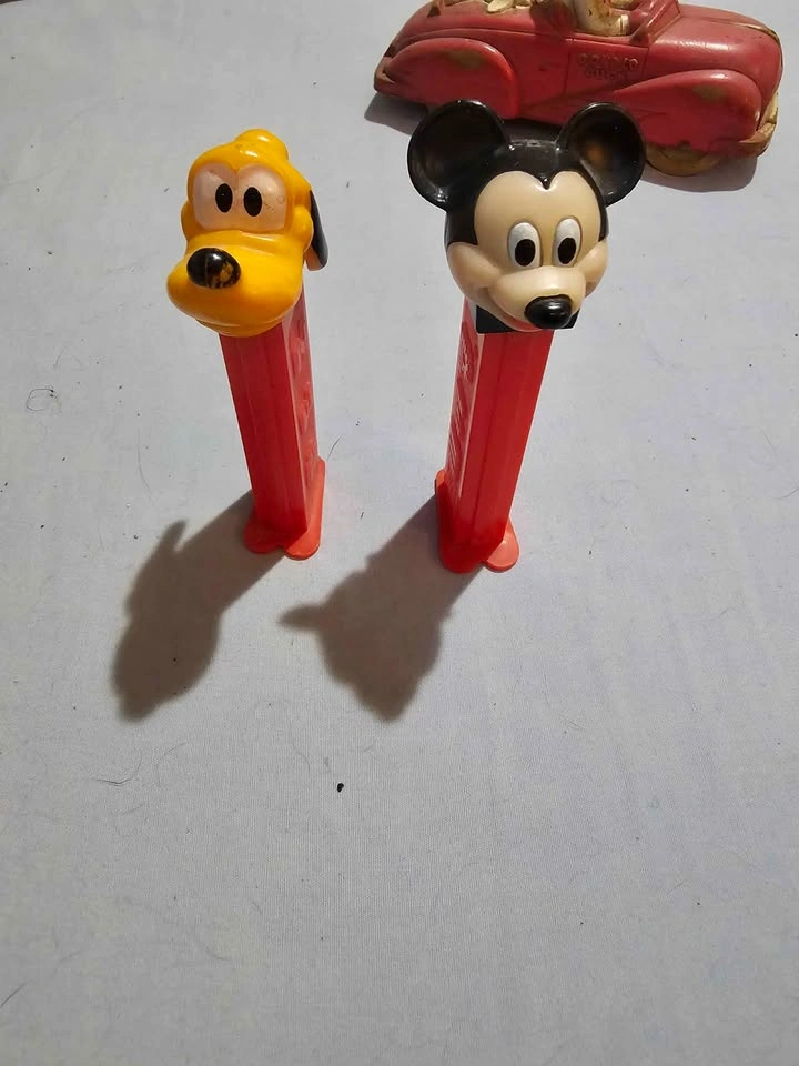 Vintage Disney PEZ Dispensers - Mickey Mouse and Pluto - photo 3
