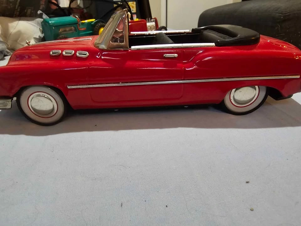 Buick Standard Sedan Convertible Tin Friction Toy Car - photo 3