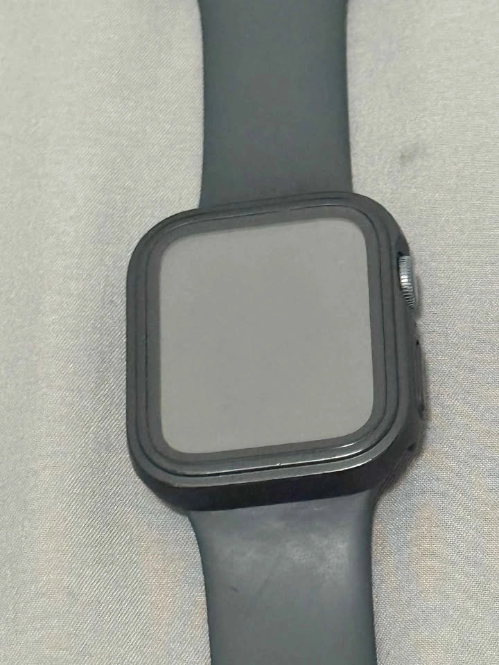 Apple Watch Series 6 (Space Gray) – Fully Functional - photo 5