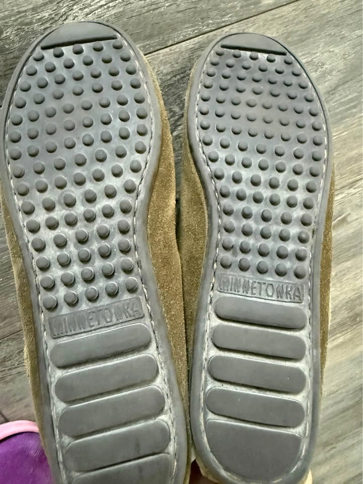US 7 Minnetonka Maje Suede Moccasin Boots - photo 4