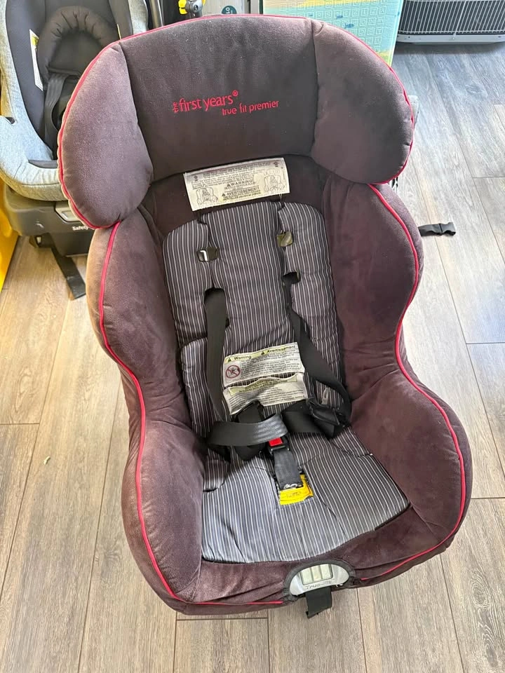 First Years True Fit Premier Car Seat